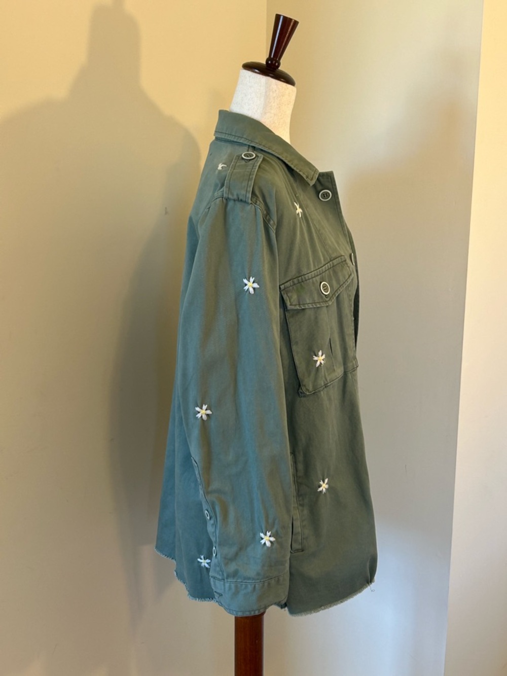 Pistola Camilo Embroidered Military Jacket
Colonel Daisy M Excellent Condition - Picture 10 of 13